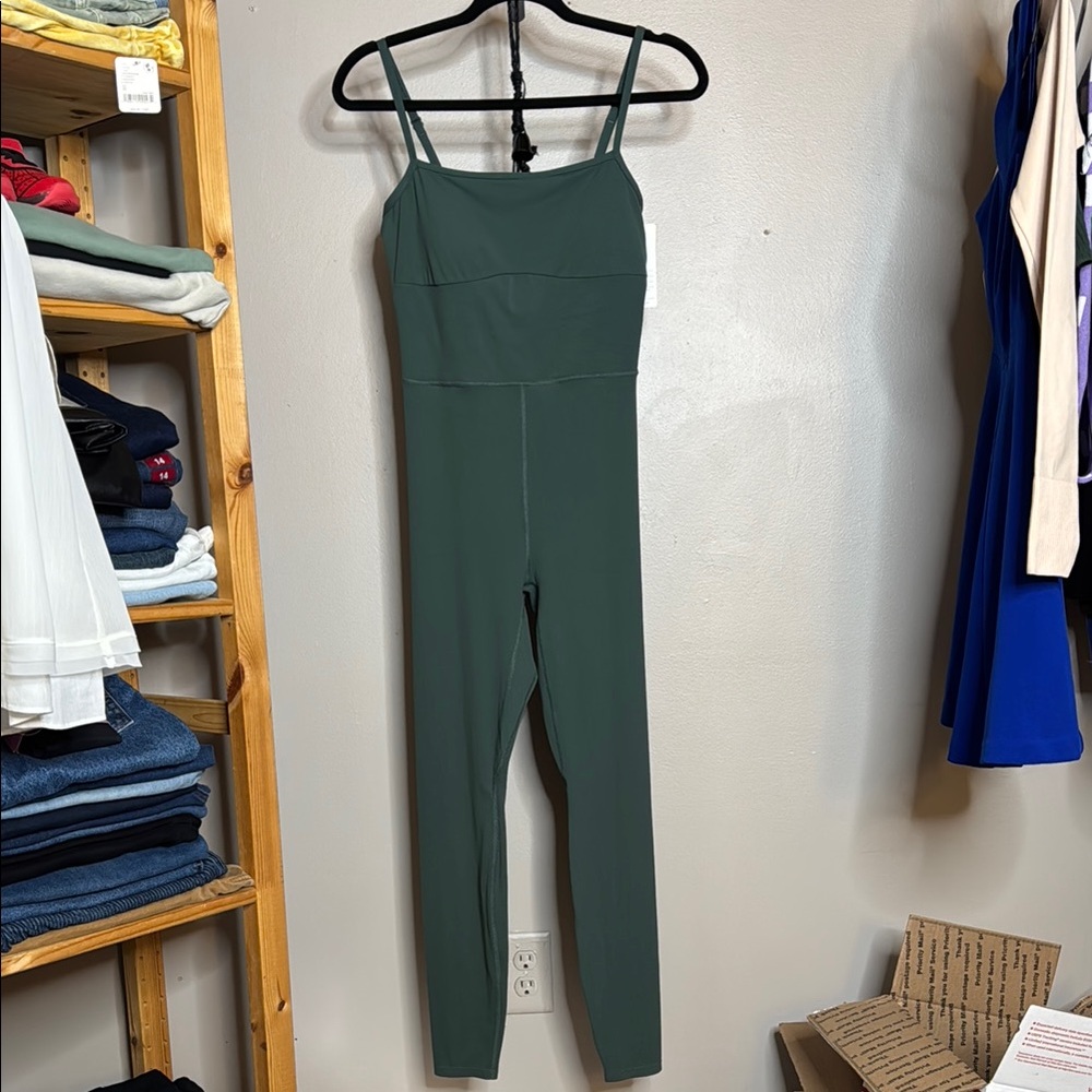 NWT 🌻 Forest Green All In Motion Jumpsuit - Size S